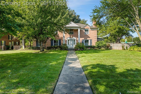 1445 DEVONSHIRE RD, GROSSE POINTE PARK, MI 48230 - Image a2bced1ac9f9b35e9710c4a8818ecfe3/2003126551