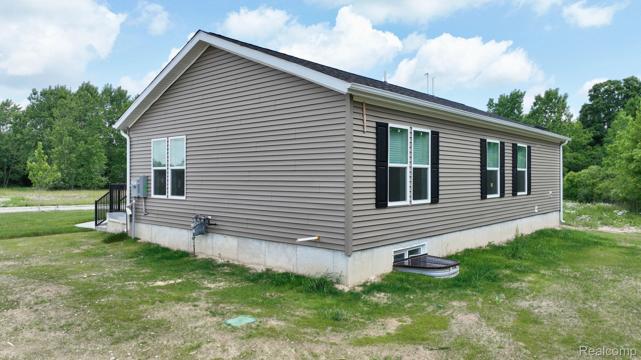 4419 MAPLE LEAF Trail