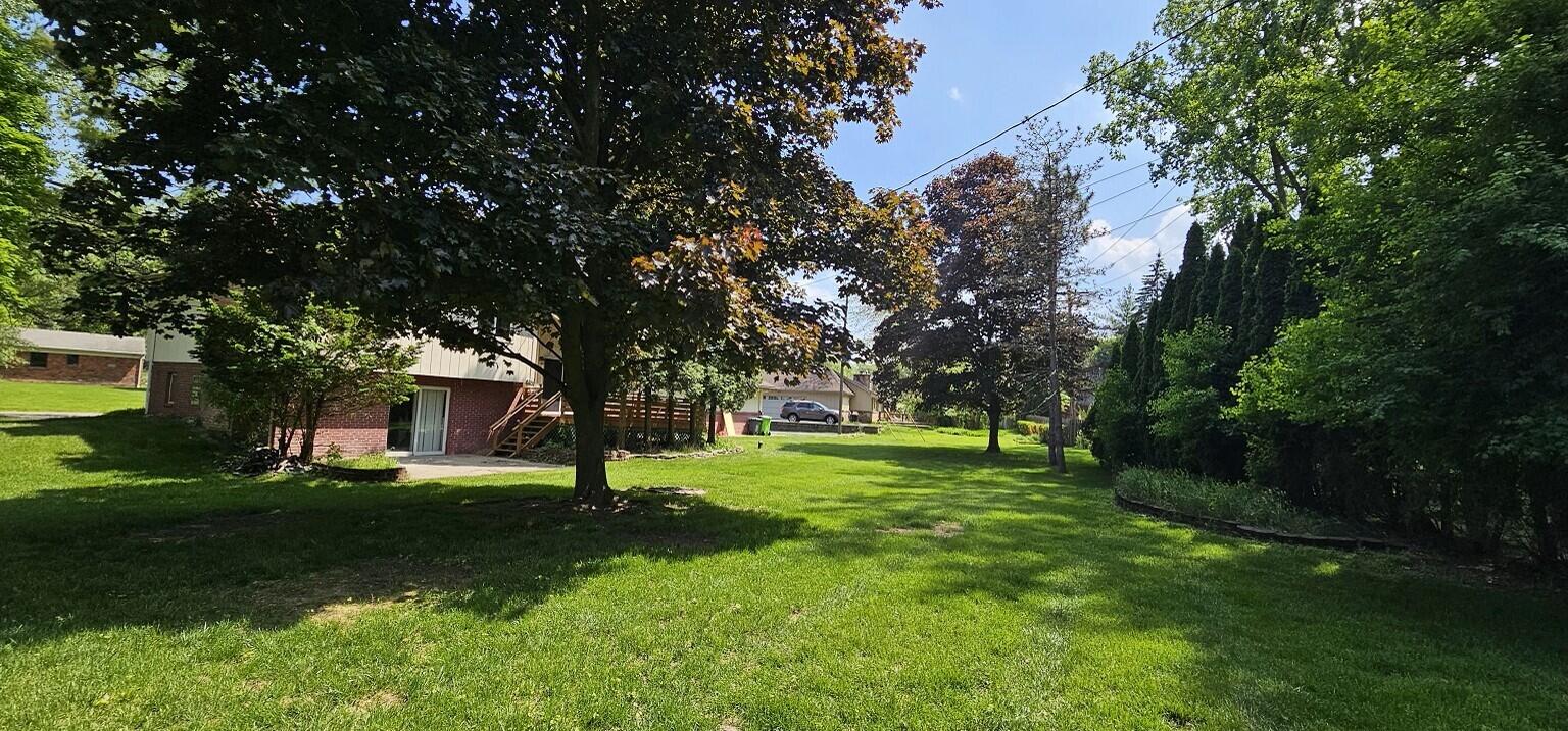 2838 Birchena Crescent