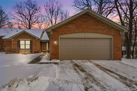 7154 Westchester West Bloomfield Charter Township MI 48322