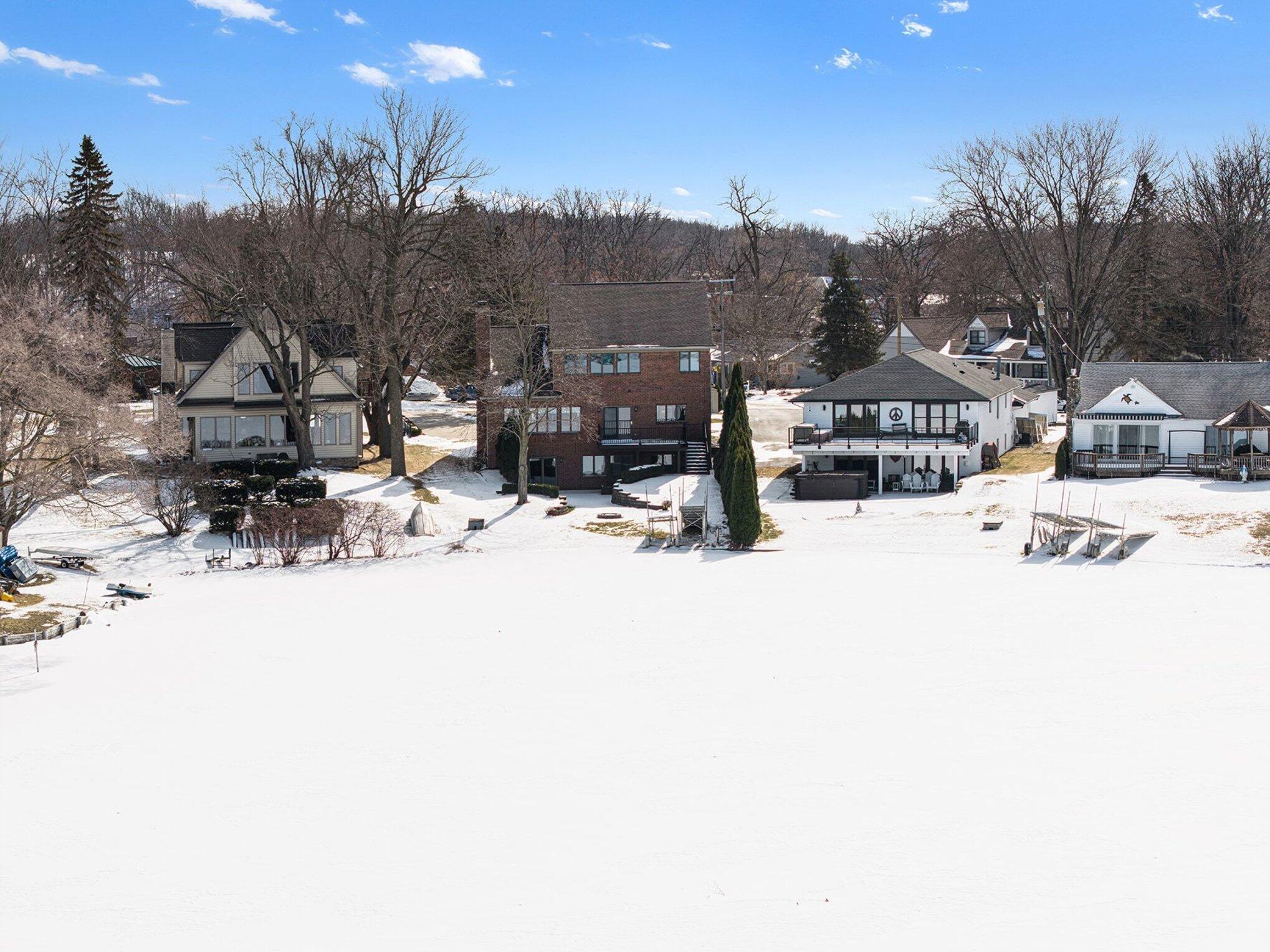 3313 Oak Knoll Drive