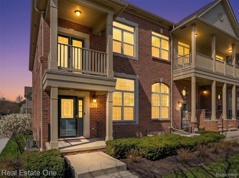 402 Old Pine Way Walled Lake City MI 48390