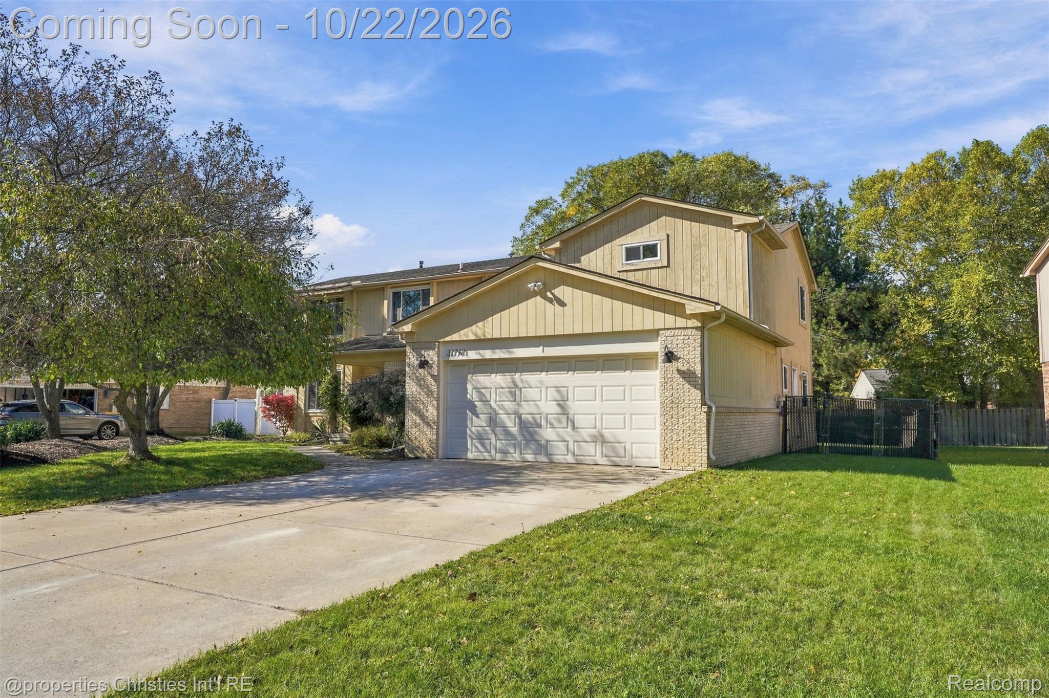 37741 Hollyhead Drive