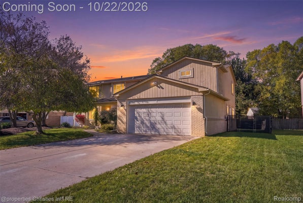 37741 HOLLYHEAD DR, FARMINGTON HILLS, MI 48331 - Image a2c8b7ceb2b1cad242ad6daec46a41b3/3430784775
