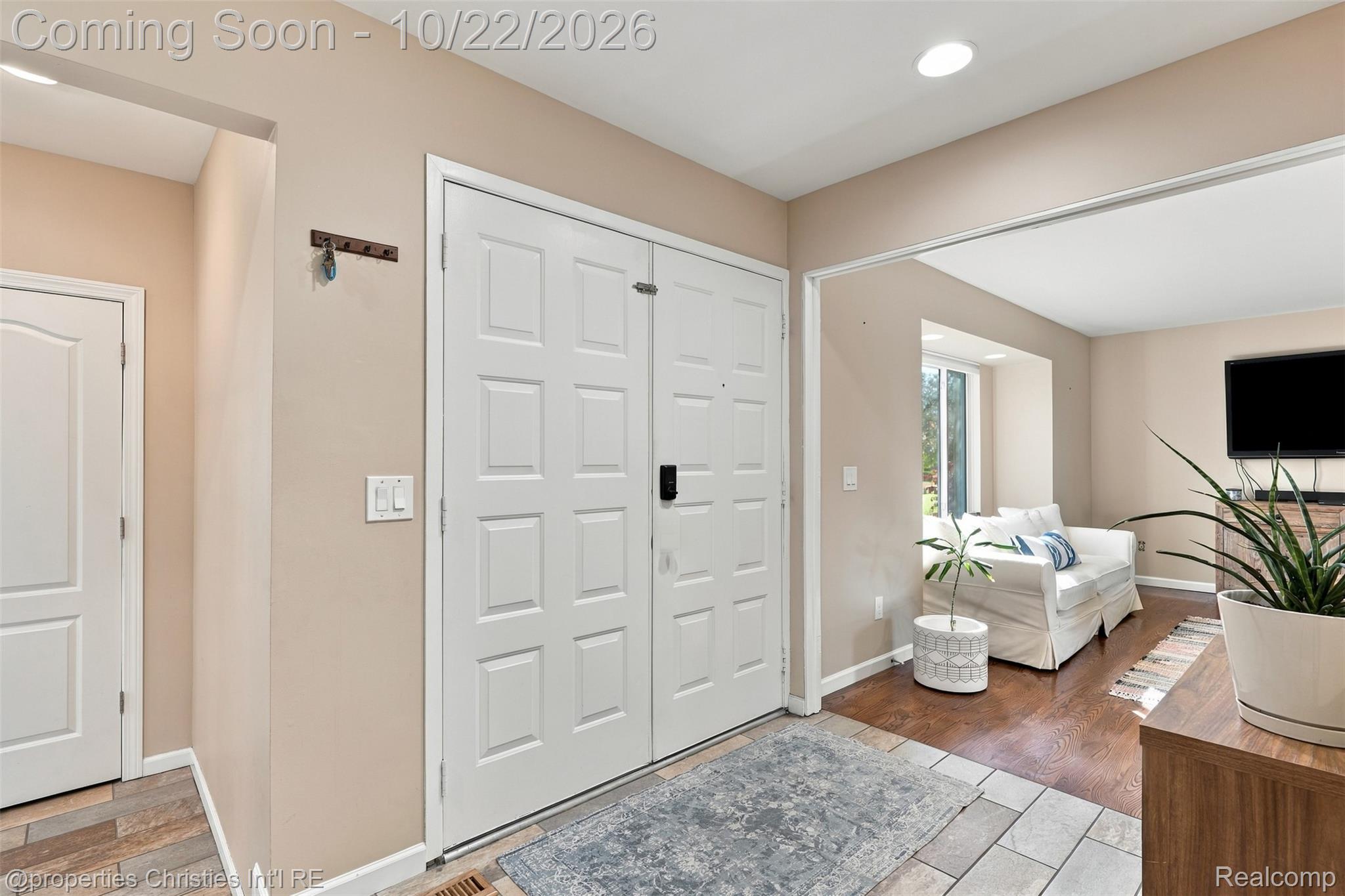 37741 Hollyhead Drive