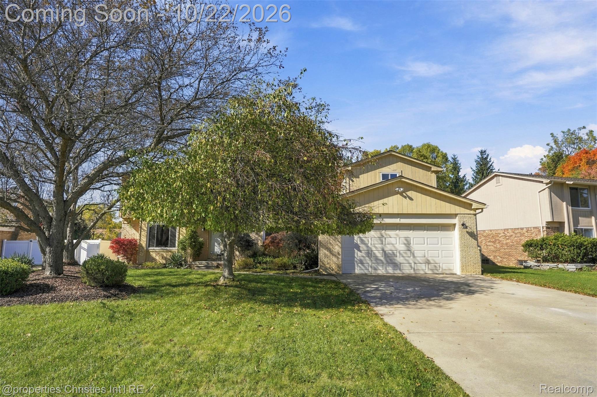 37741 Hollyhead Drive