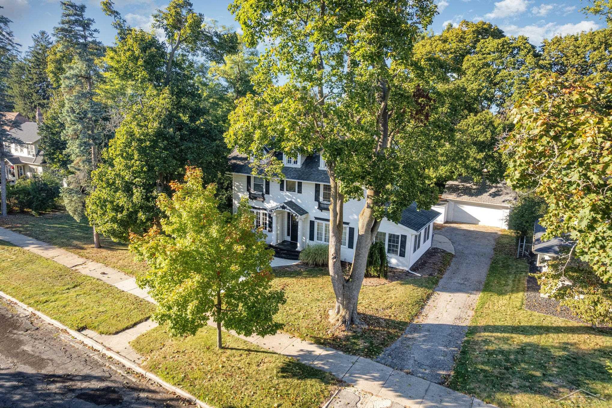 726 Bloomfield Boulevard