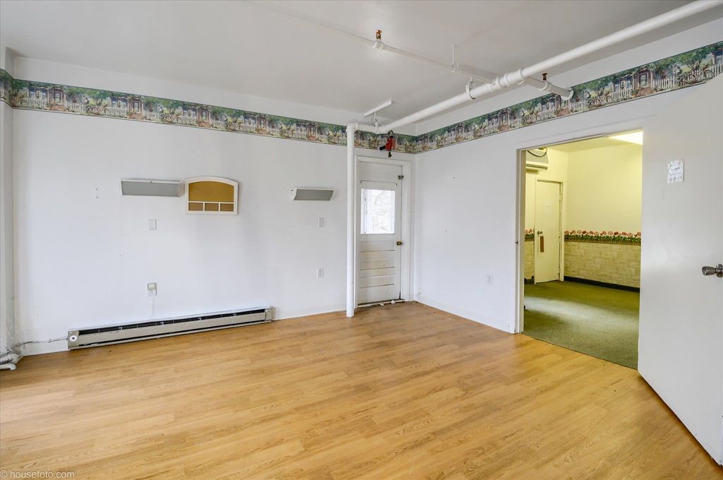 listing image 57