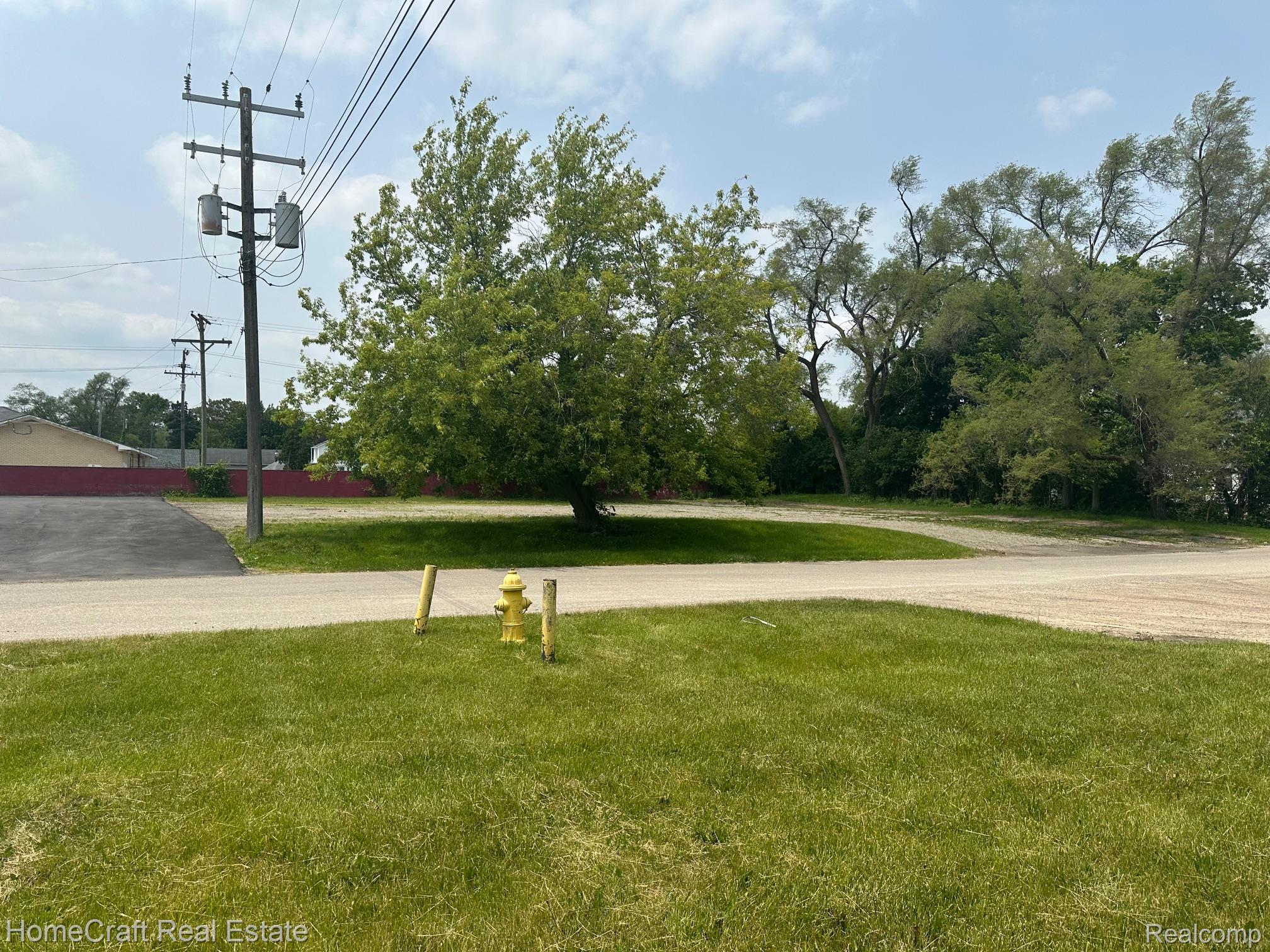 490 Greenlawn Street