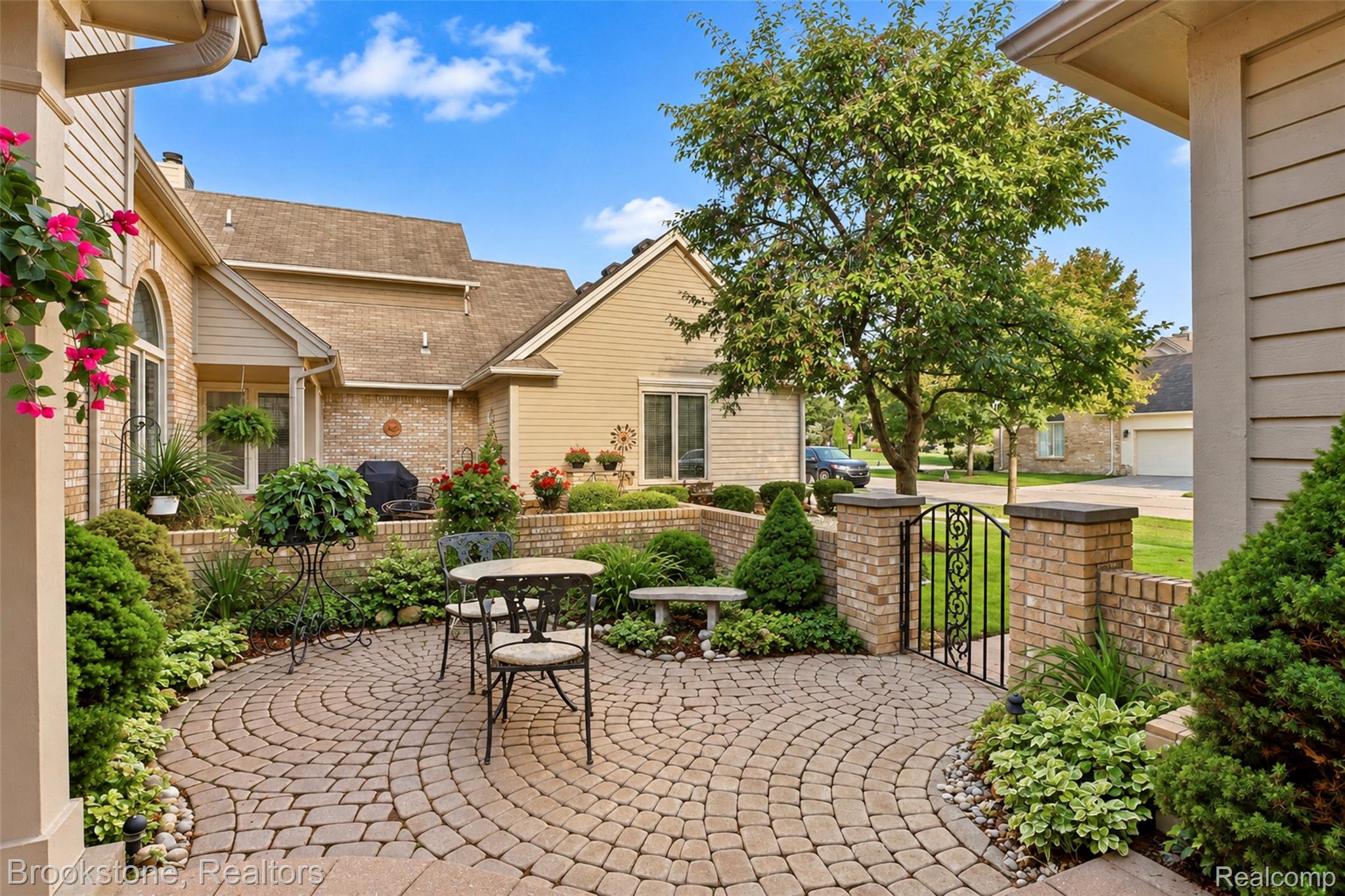 16820 Crystal Drive 17