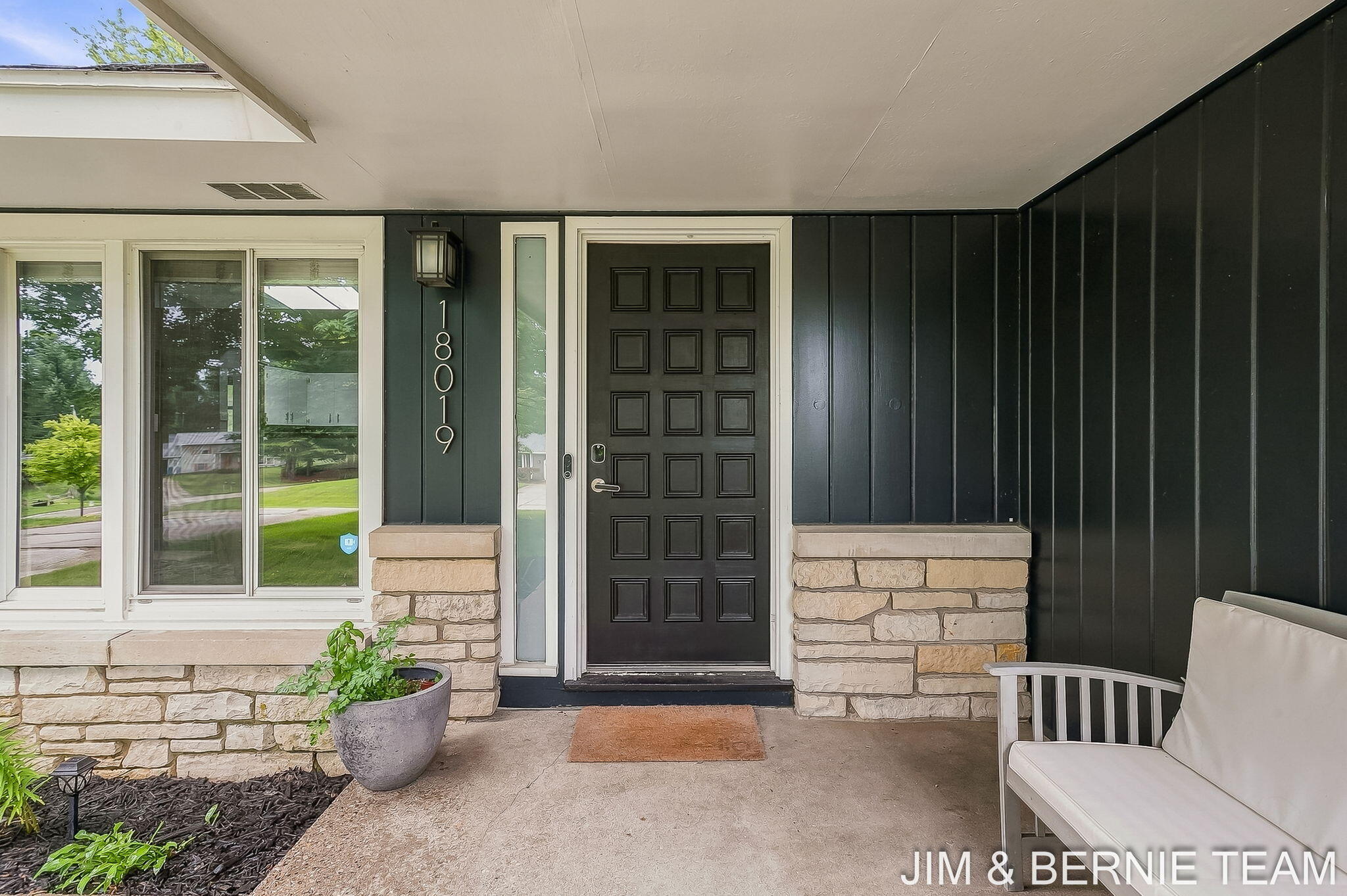 18019 Mohawk Drive