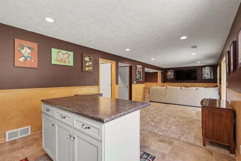 Tiny photo for 2586 Marble Court, Holland Charter Township, MI 49464 (MLS # 71026055734)