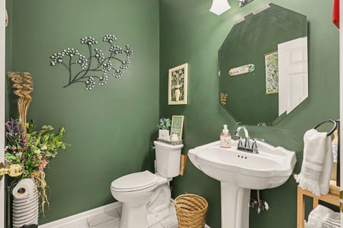 Tiny photo for 2586 Marble Court, Holland Charter Township, MI 49464 (MLS # 71026055734)