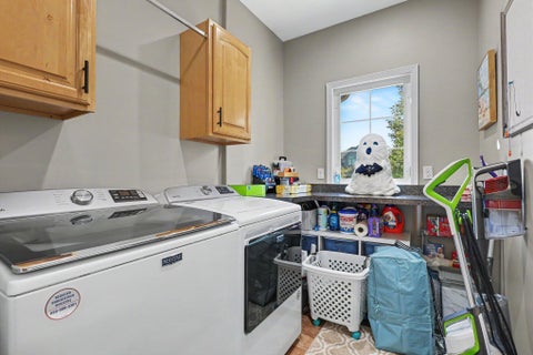 Tiny photo for 2586 Marble Court, Holland Charter Township, MI 49464 (MLS # 71026055734)