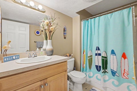 Tiny photo for 2586 Marble Court, Holland Charter Township, MI 49464 (MLS # 71026055734)