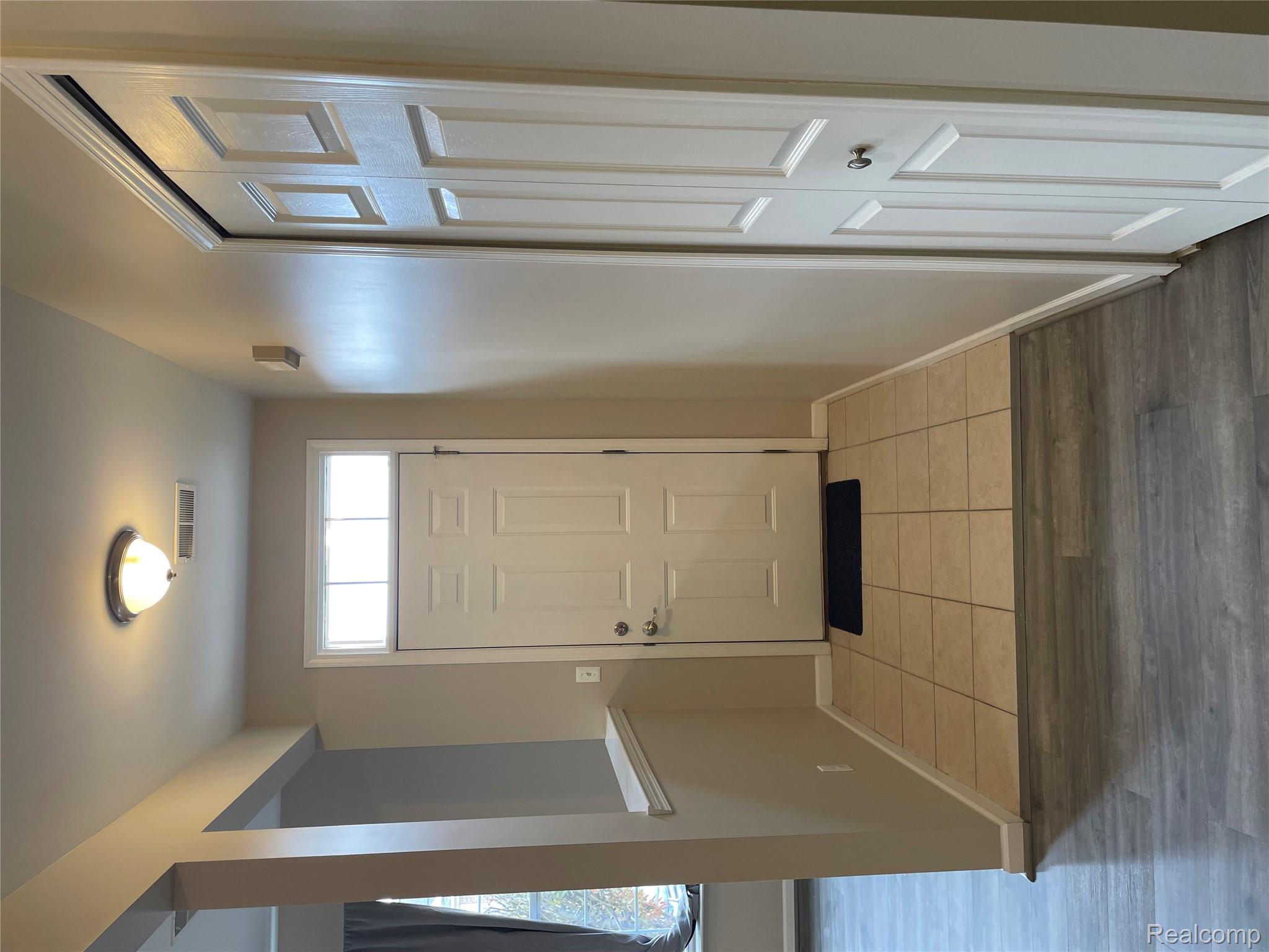 1852 Flagstone Circle