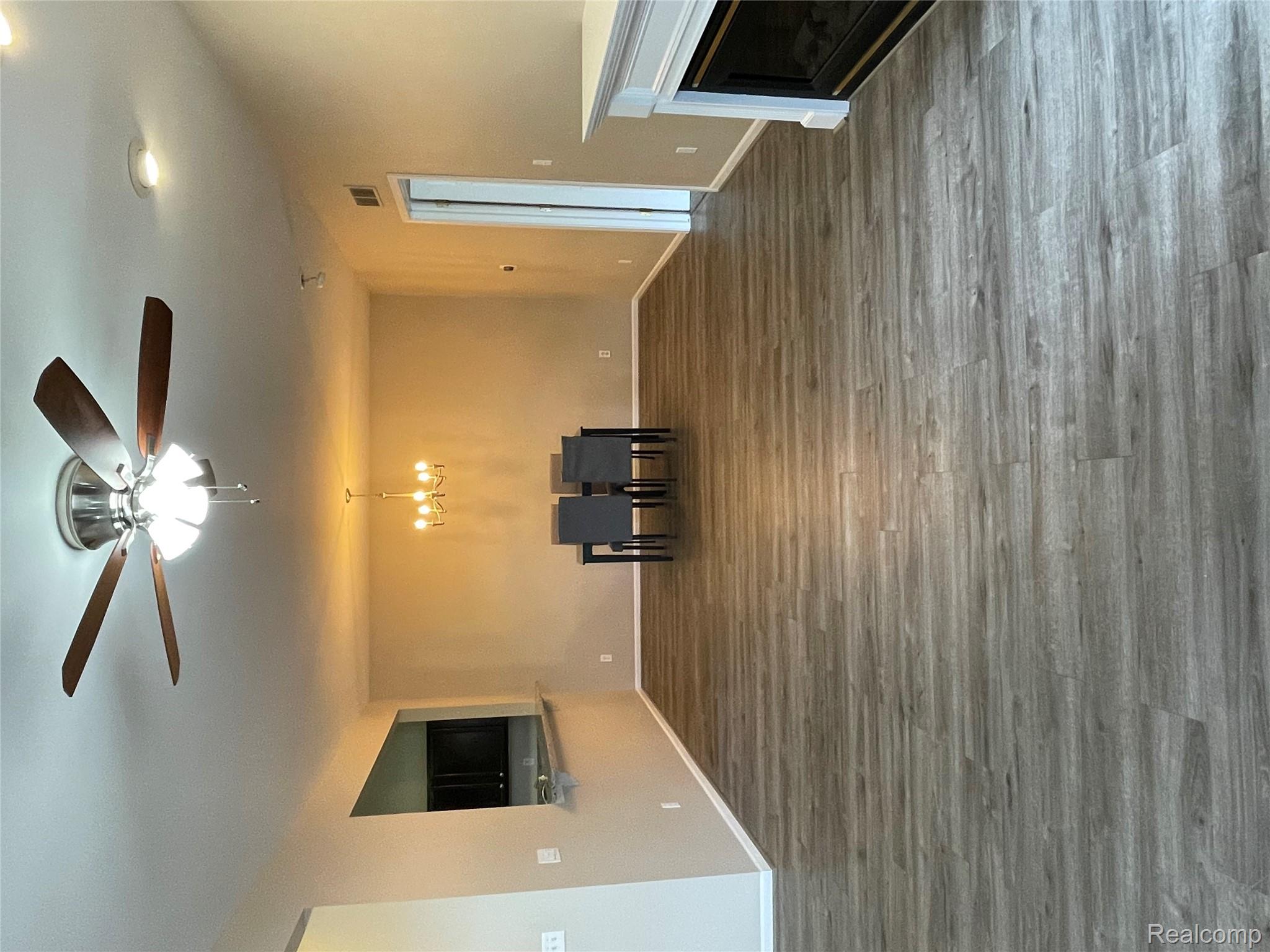 1852 Flagstone Circle