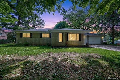 Photo of 64400 Tipperary Drive, Washington Township, MI 48095 (MLS # 20261038704)