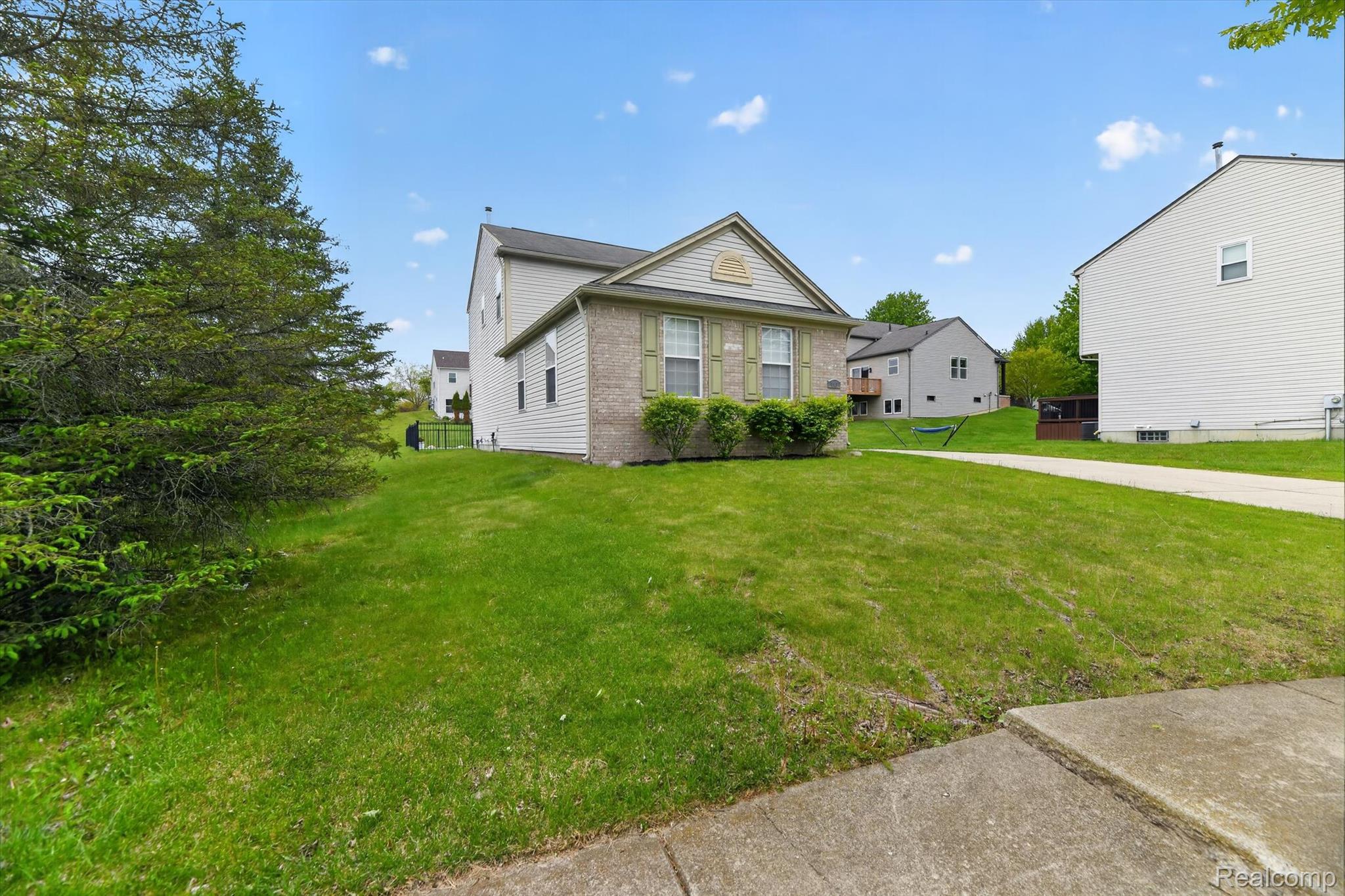 809 Canyon Creek Drive