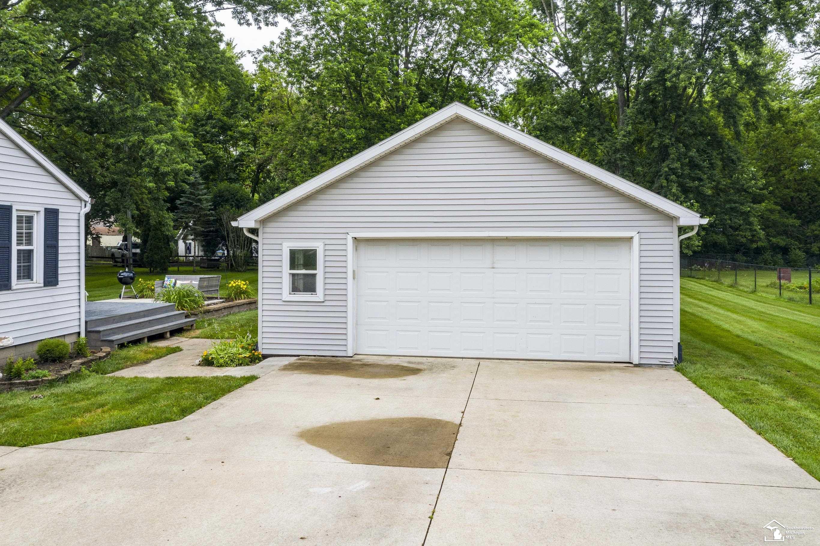 7768 Summerfield Road