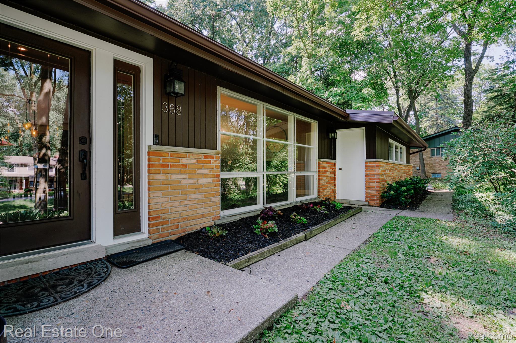388 W Maryknoll Road
