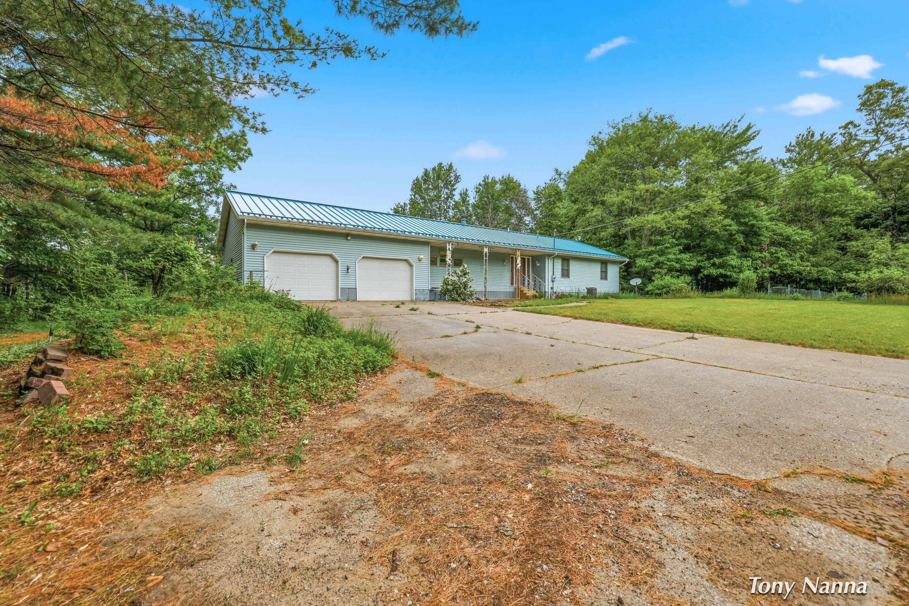 1318 E White Lake Drive