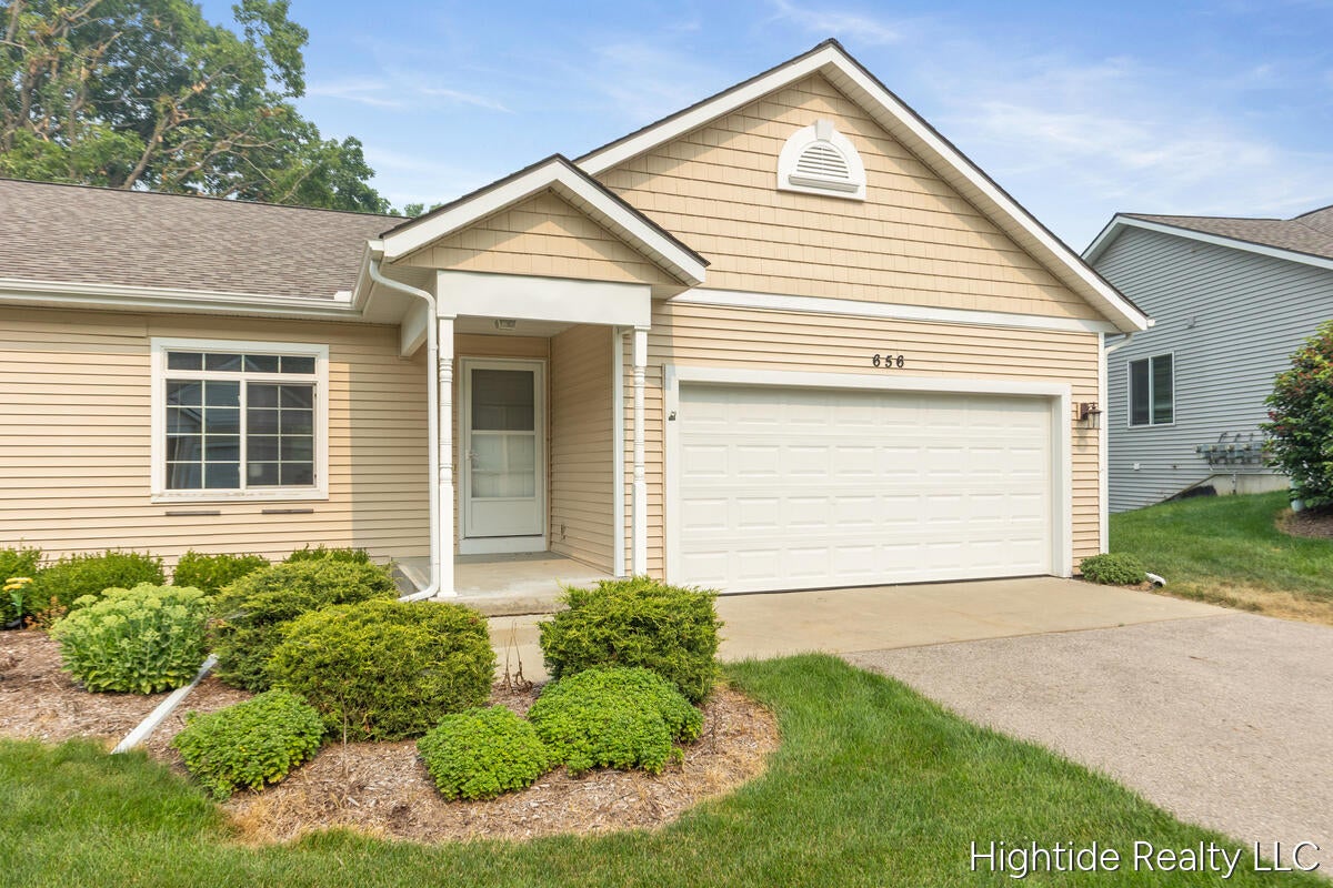 656 Wren Court