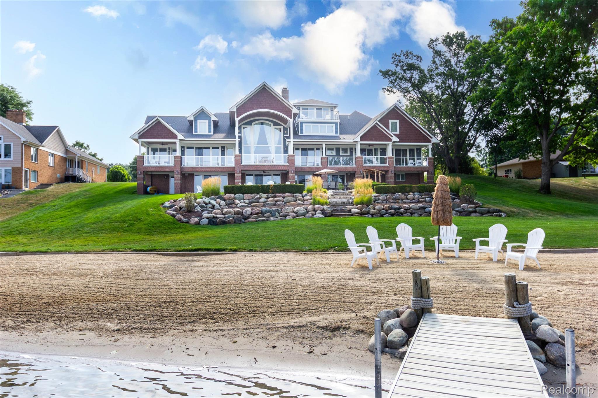 302 Tanview Drive