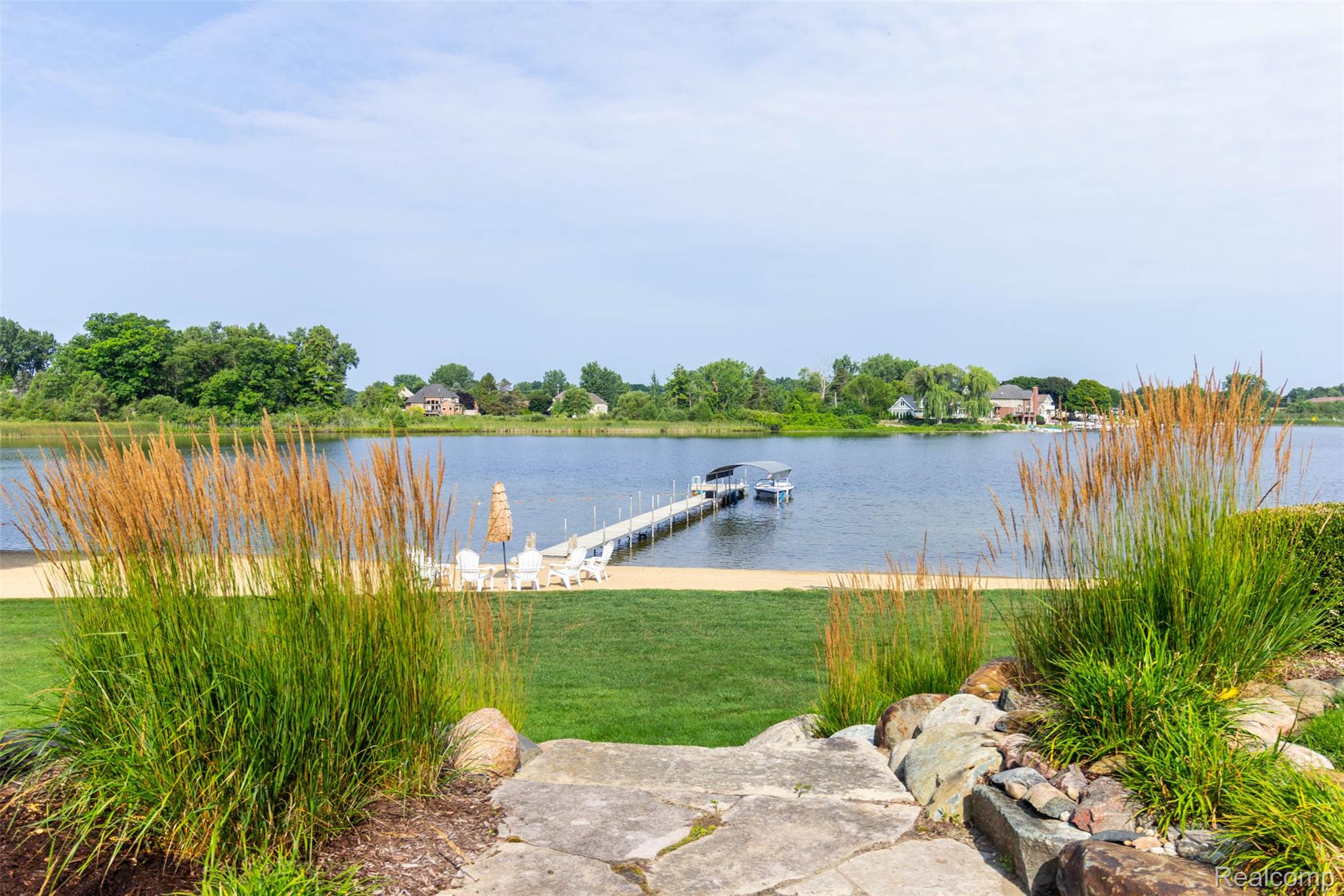 302 Tanview Drive