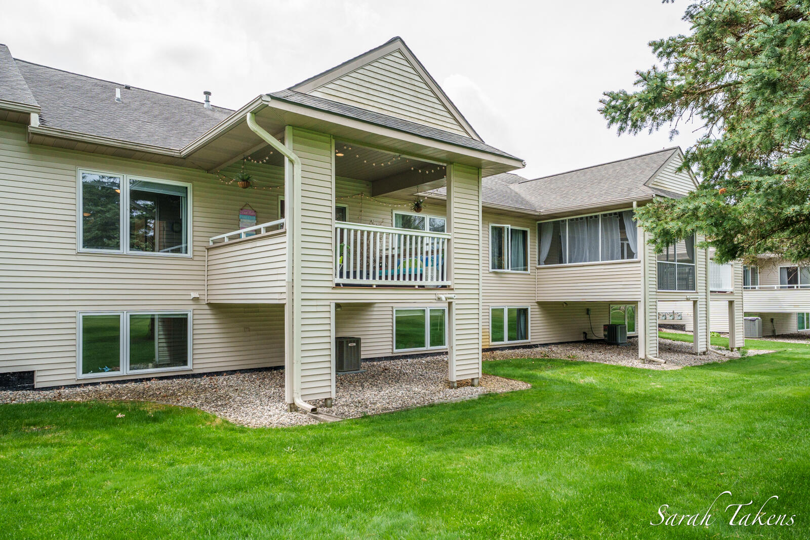 1301 Gleneagle Place