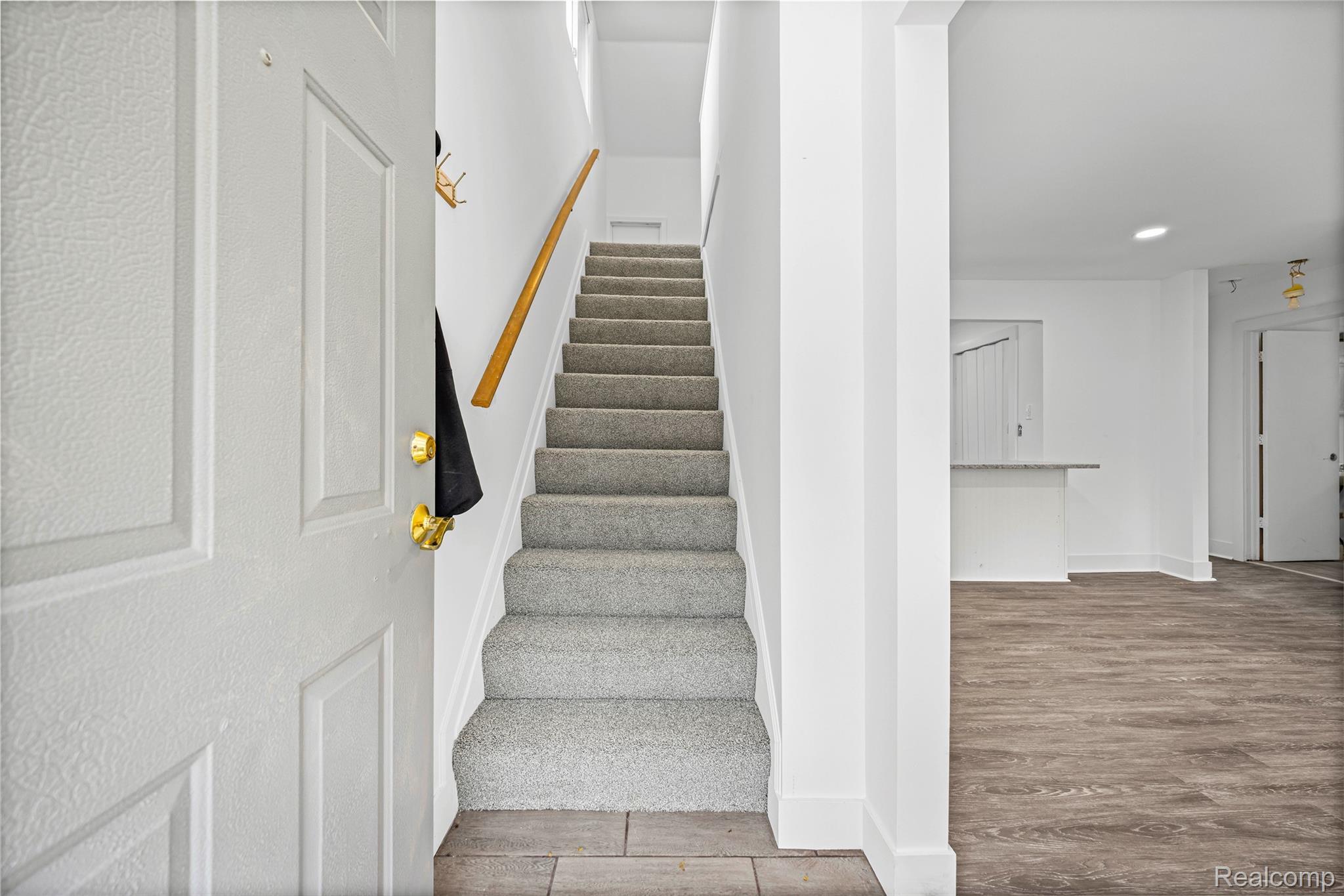 975 E Barrett Avenue