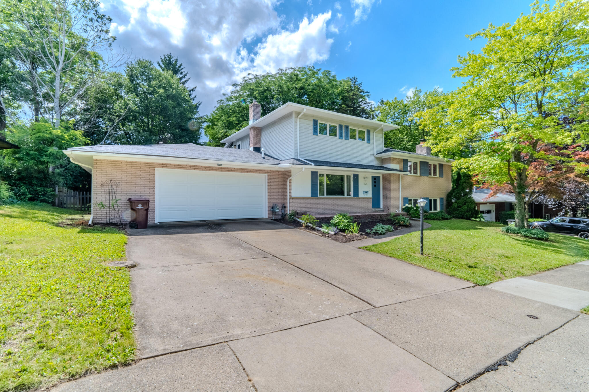 1943 Ivywood Drive