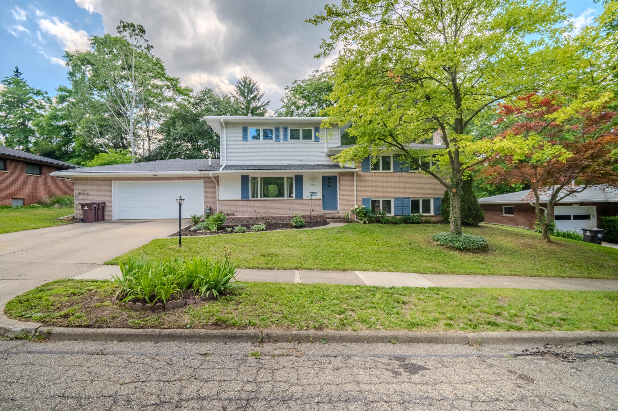 1943 Ivywood Drive