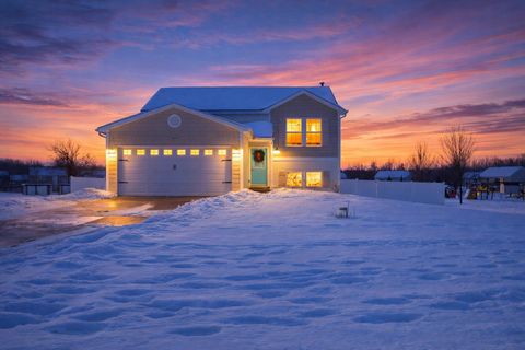 5278 Fieldstone Meadow Drive NE Nelson Township MI 49319