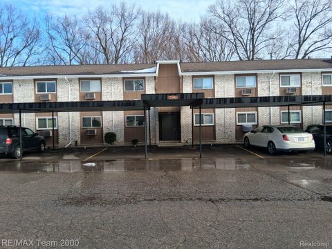 7590 Woodview Drive 1 Westland City MI 48185