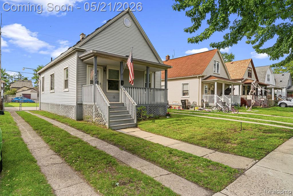 437 Poplar Street
