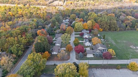 Tiny photo for 1639 Sioux Trail, Niles City, MI 49120 (MLS # 69025056646)