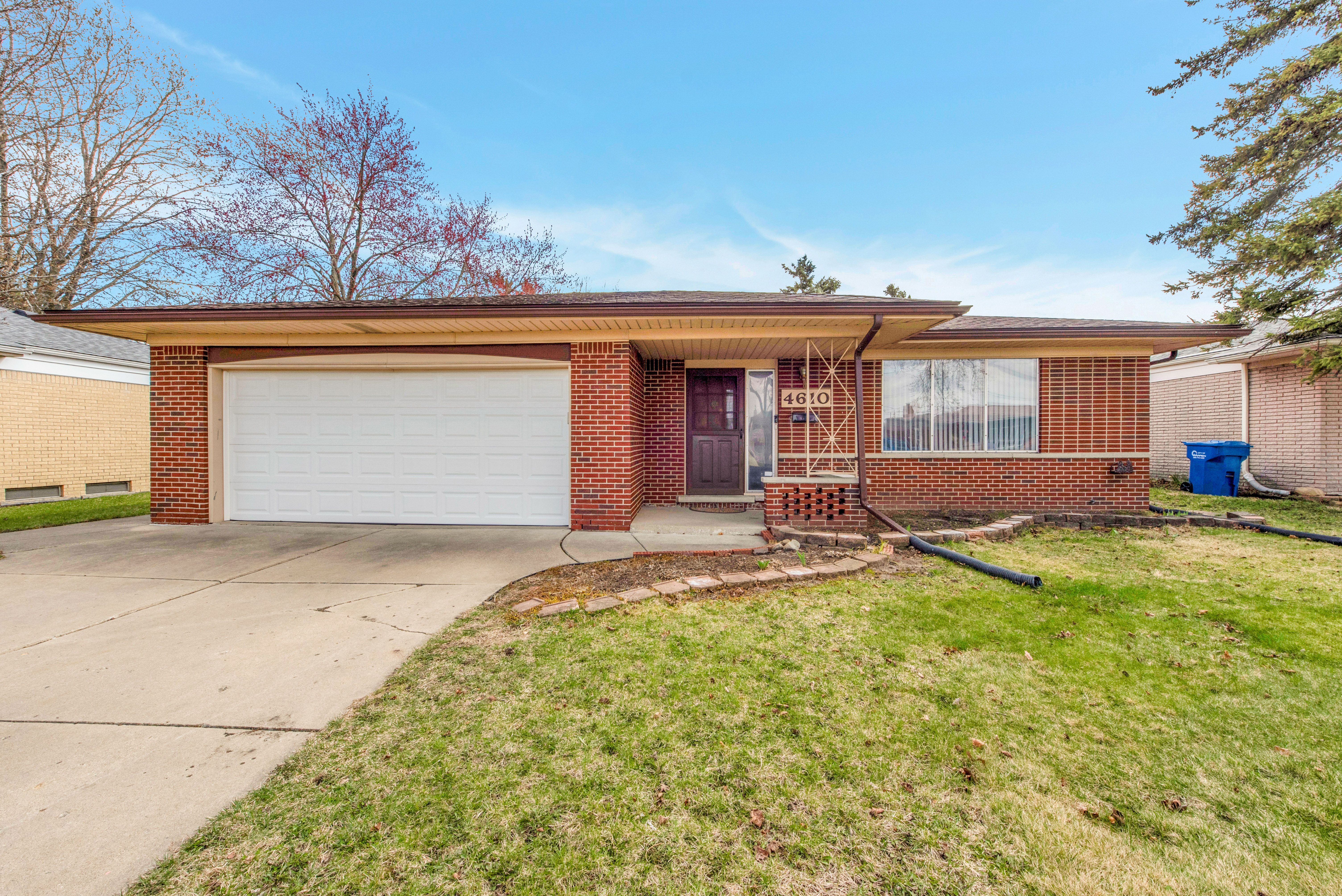 4610 BURSSENS Drive