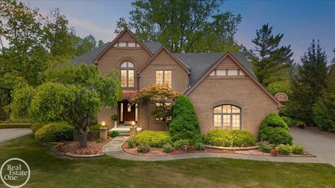 54168 Overbrook Court Shelby Charter Township MI 48316