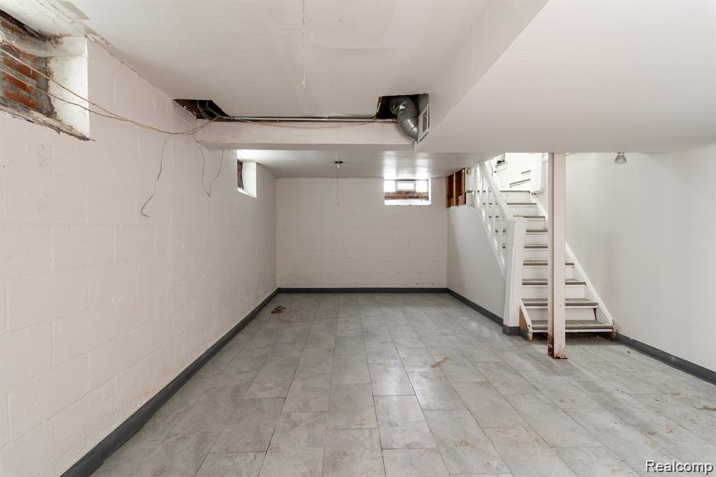 Detroit City, Michigan 48227, United States, 3 Bedrooms Bedrooms, ,1 BathroomBathrooms,Residential,Active,191929