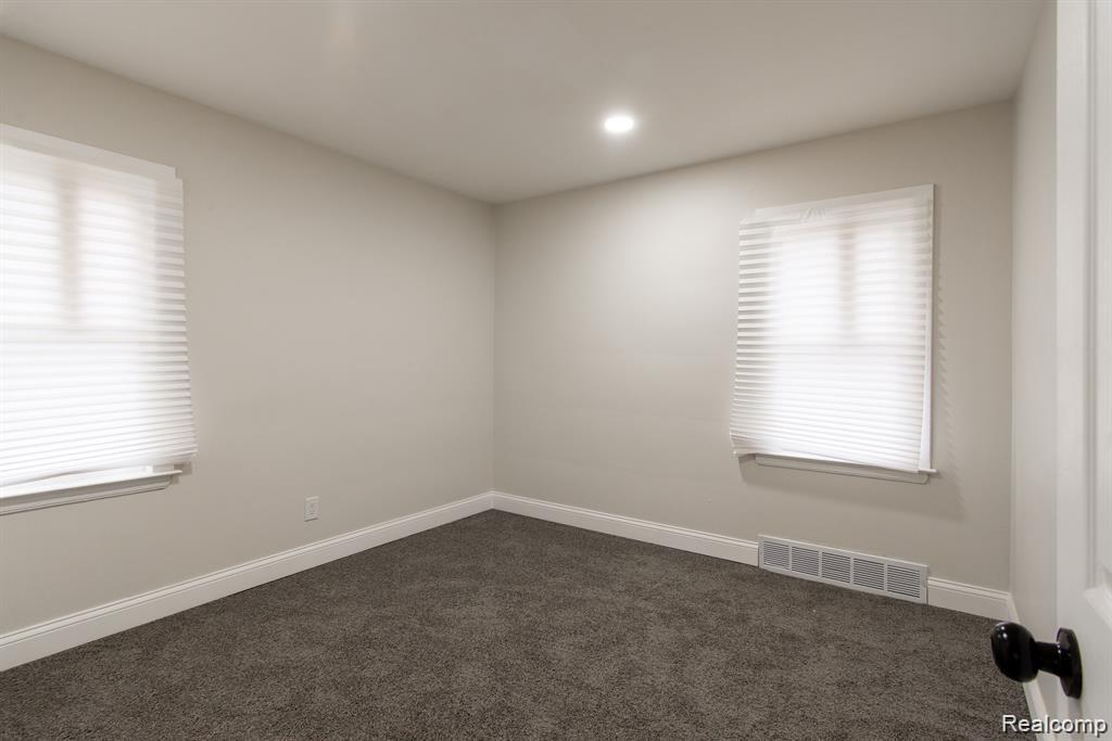 Detroit City, Michigan 48227, United States, 3 Bedrooms Bedrooms, ,1 BathroomBathrooms,Residential,Active,191929