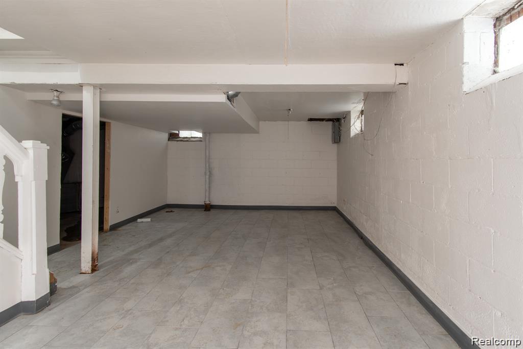 Detroit City, Michigan 48227, United States, 3 Bedrooms Bedrooms, ,1 BathroomBathrooms,Residential,Active,191929