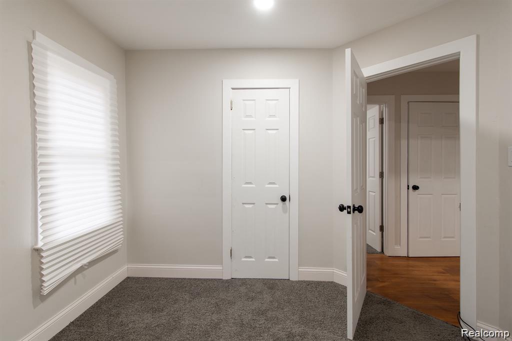 Detroit City, Michigan 48227, United States, 3 Bedrooms Bedrooms, ,1 BathroomBathrooms,Residential,Active,191929