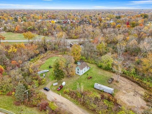 8004 N FARMINGTON RD, WESTLAND, MI 48185 - Image a338e1b69df918a4e7b25ee1fb876d98/626094168