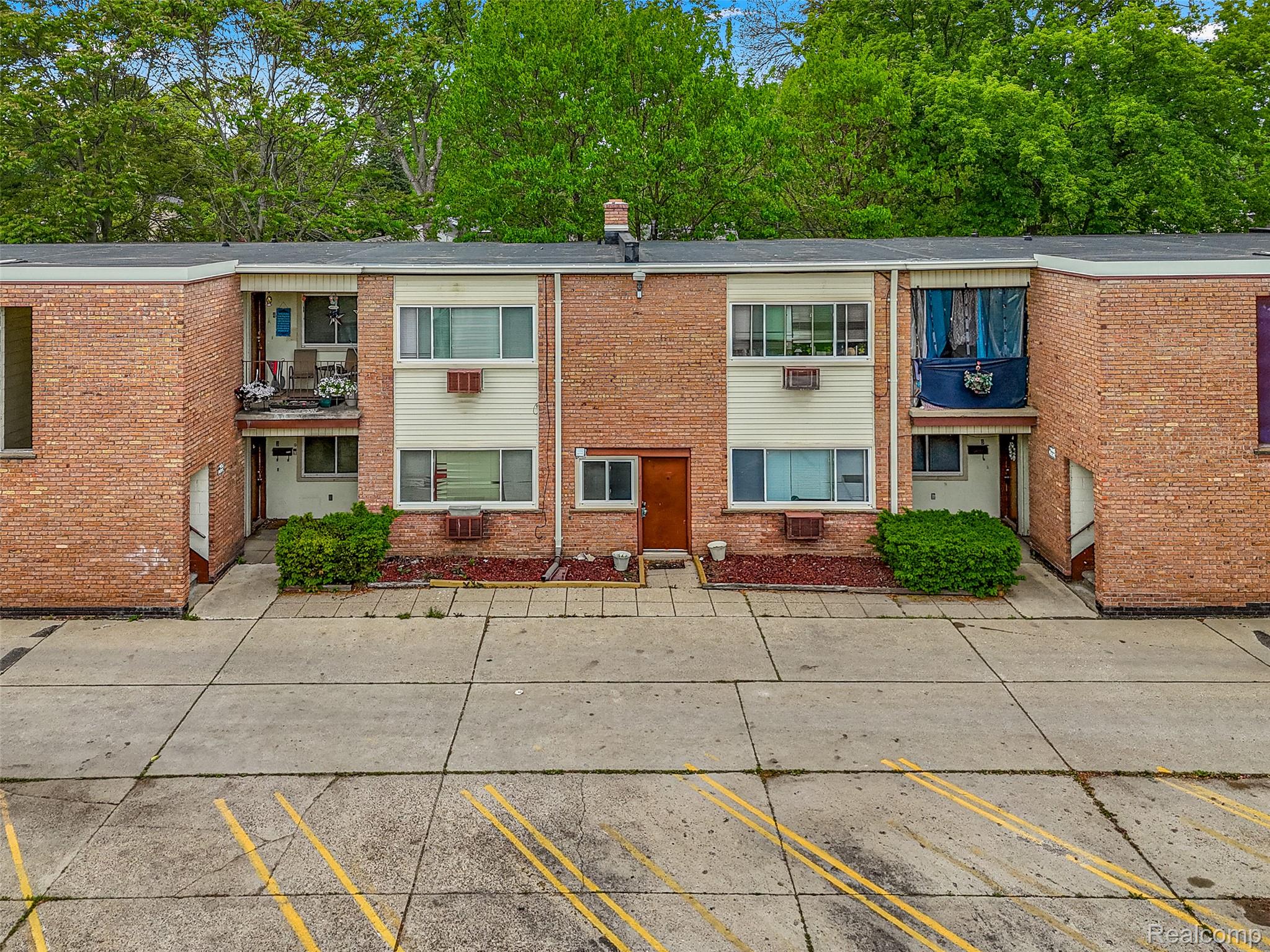 5701-5707 Woodward Street