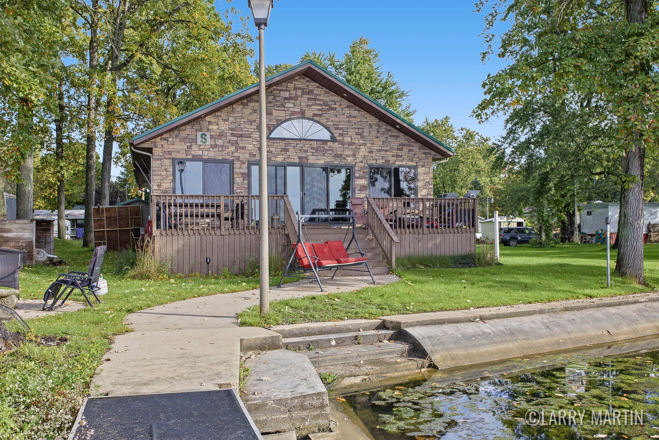 1106 Brooks Road