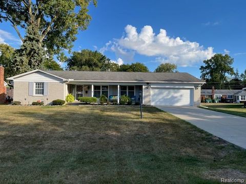 25611 Mulroy Drive Southfield City MI 48033