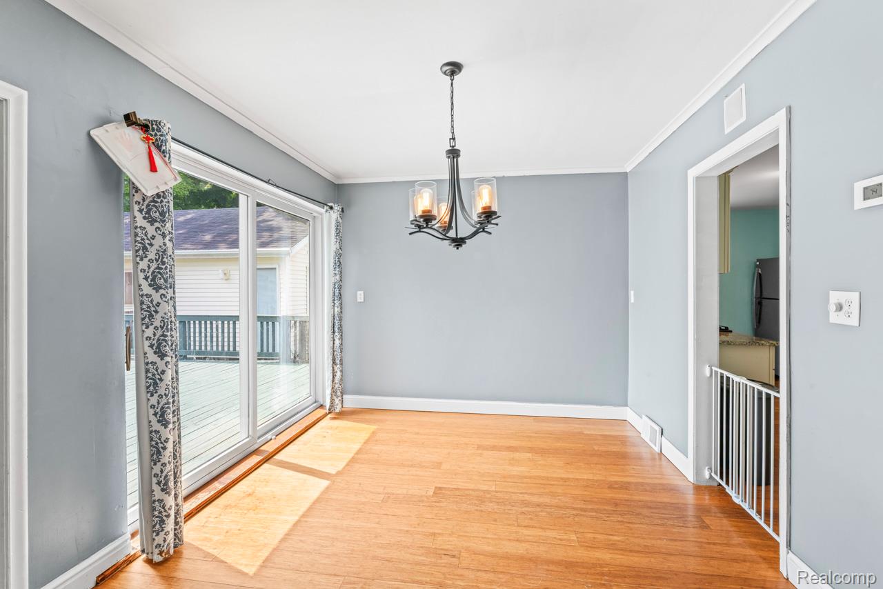 745 N Calhoun Street