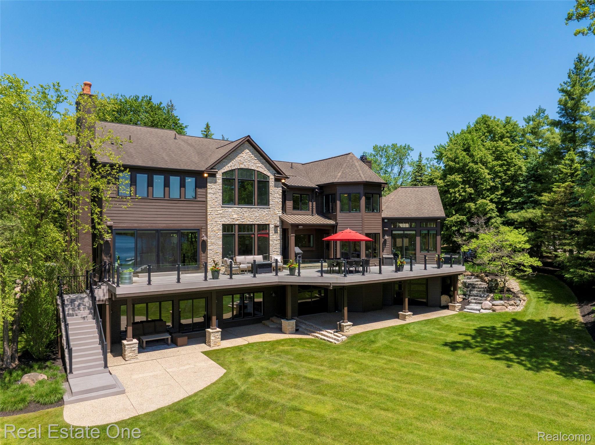 7689 Deerhill Drive