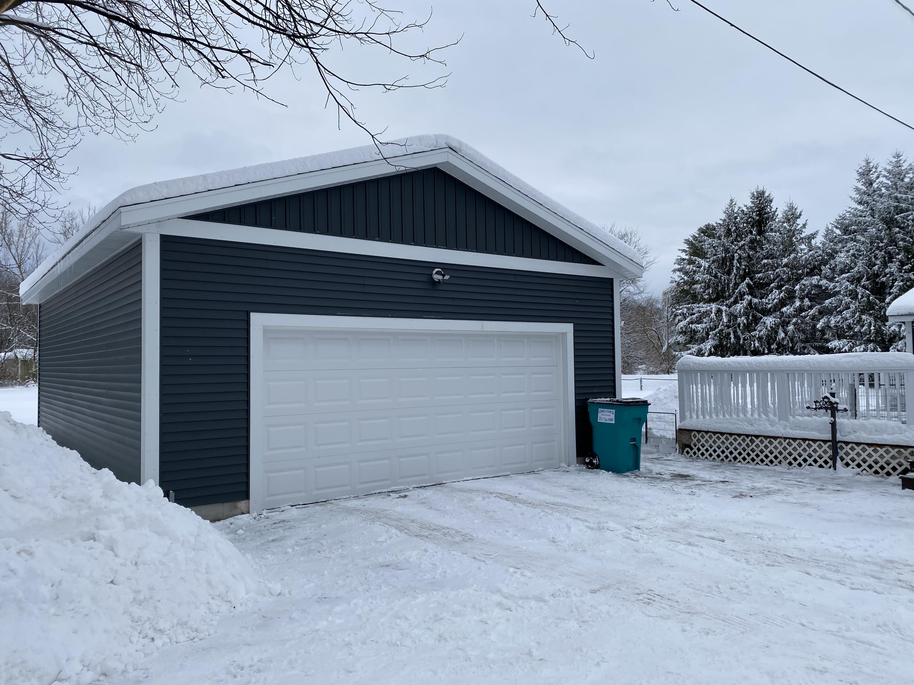 2369 W Cleveland Road